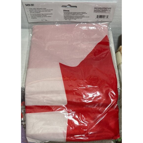 Canadian Flag 24 "x 36" Polyester Home Hardware - Picture 3 of 4